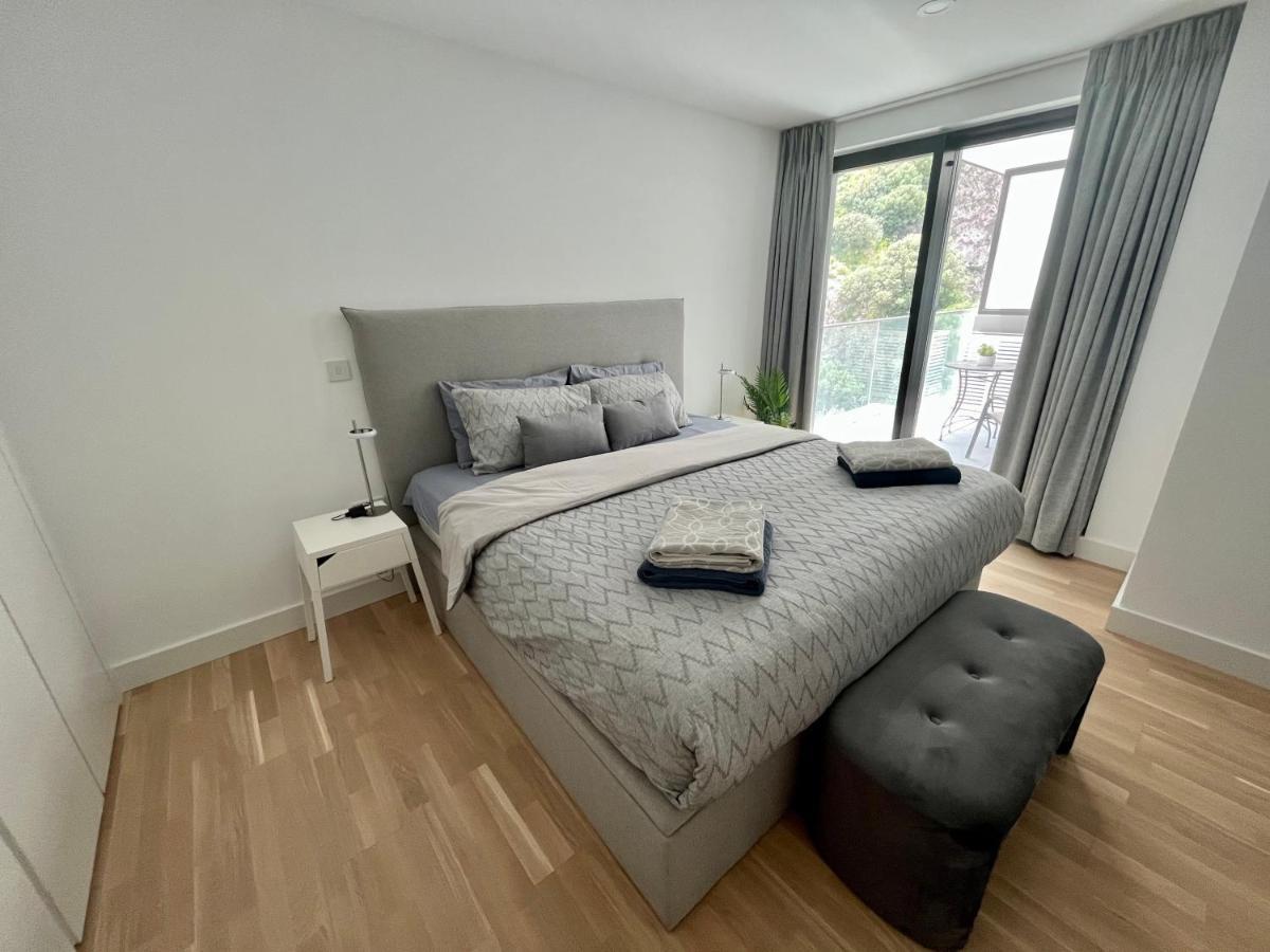 Modern Apartment With Spa And Pool Gibraltar Exteriér fotografie